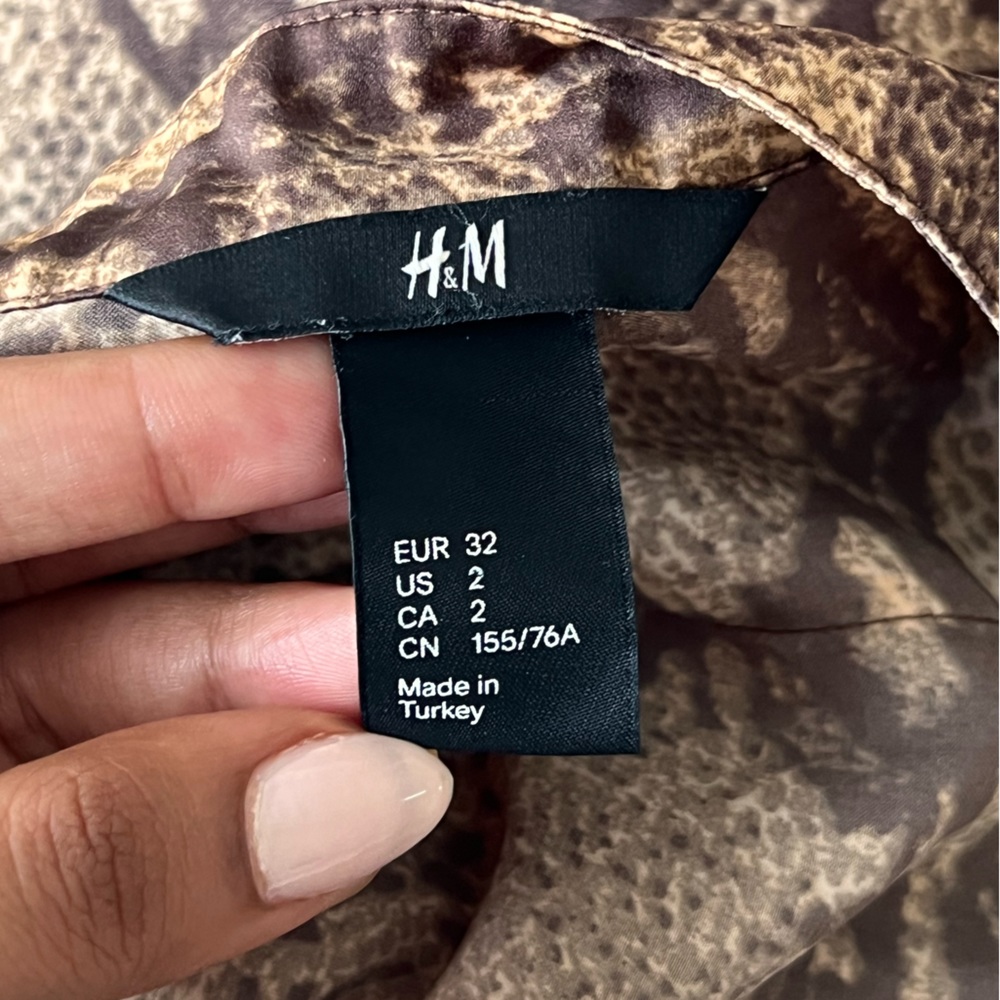Snake Skin Pattern Blouse - Picture 8 of 10